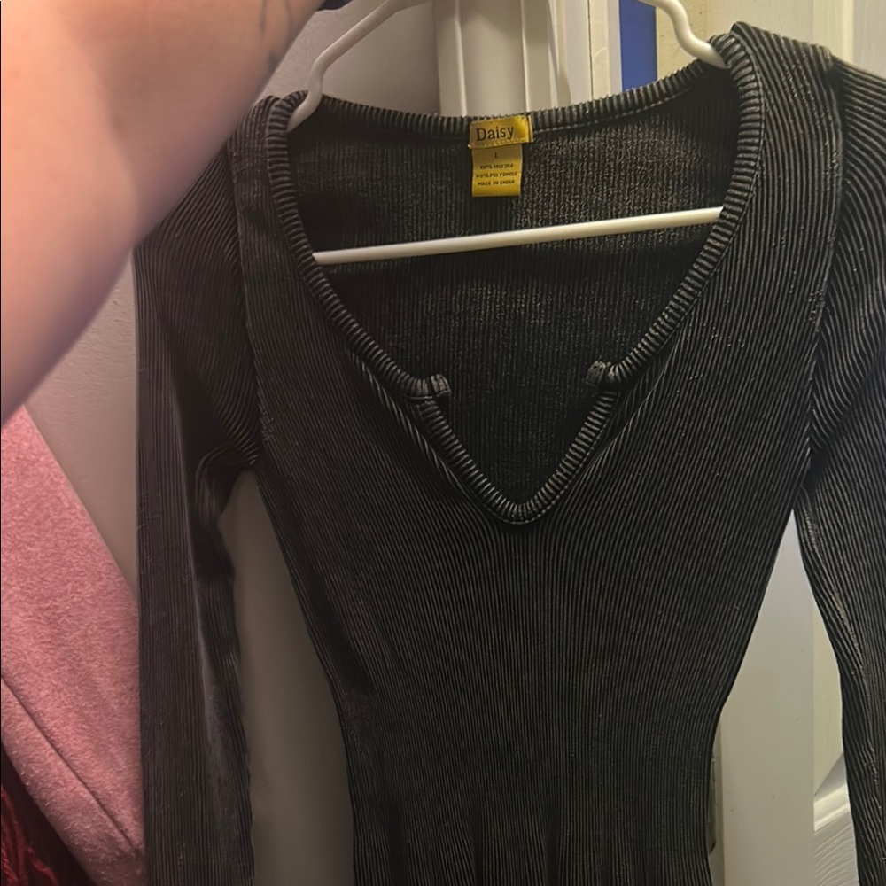 Daisy Charcoal Ribbed V-Neck Top